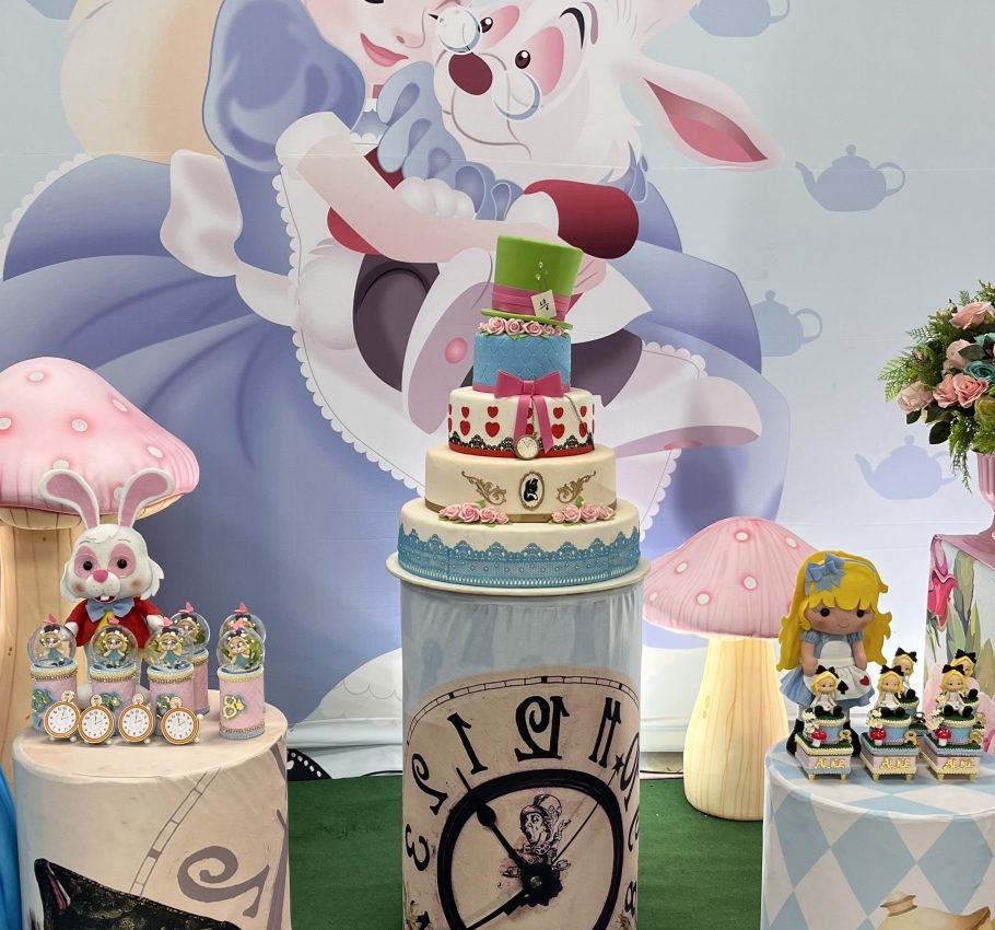 Alice no pais das maravilhas (1)