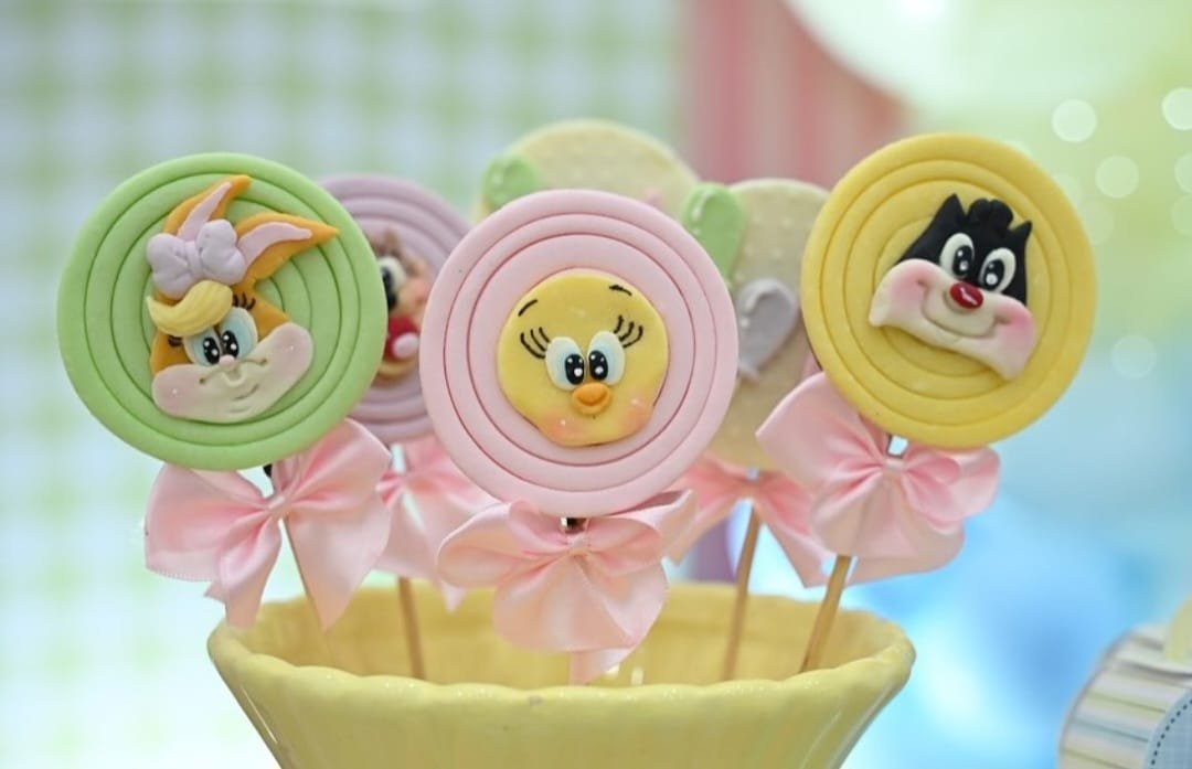 loney tunes menina 6